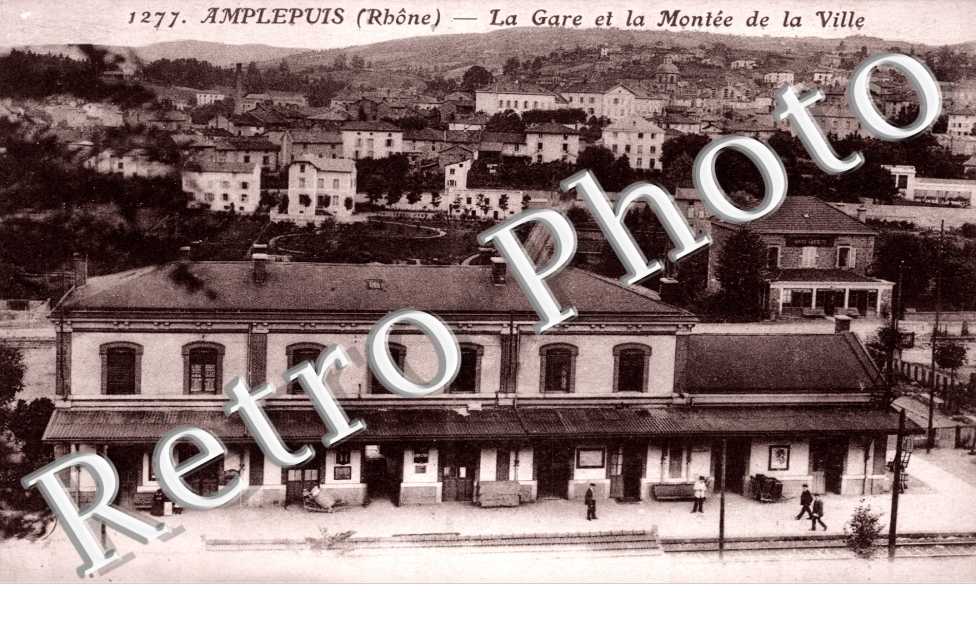 La Gare et la Montee de la Ville