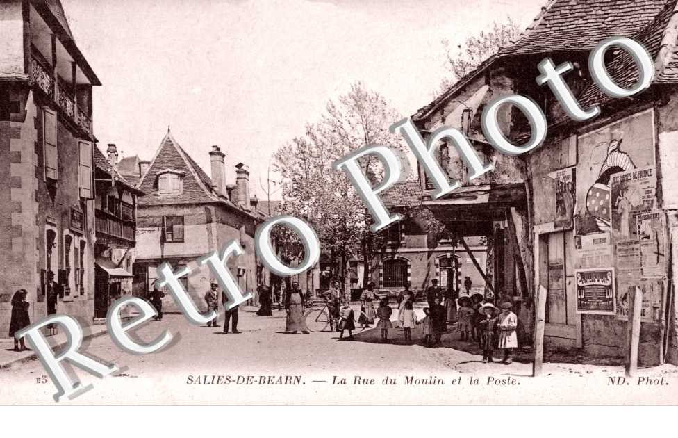 la rue du Moulin et la poste