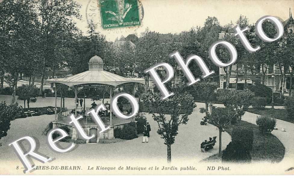 Kiosque de Musique et le Jardin public