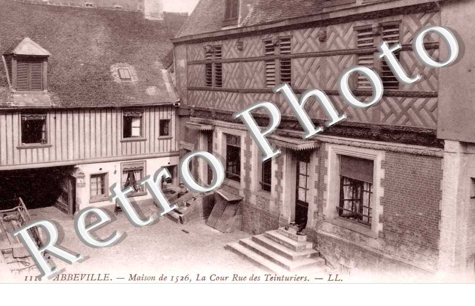 Maison de 1526, la Cour Rue des Teinturiers