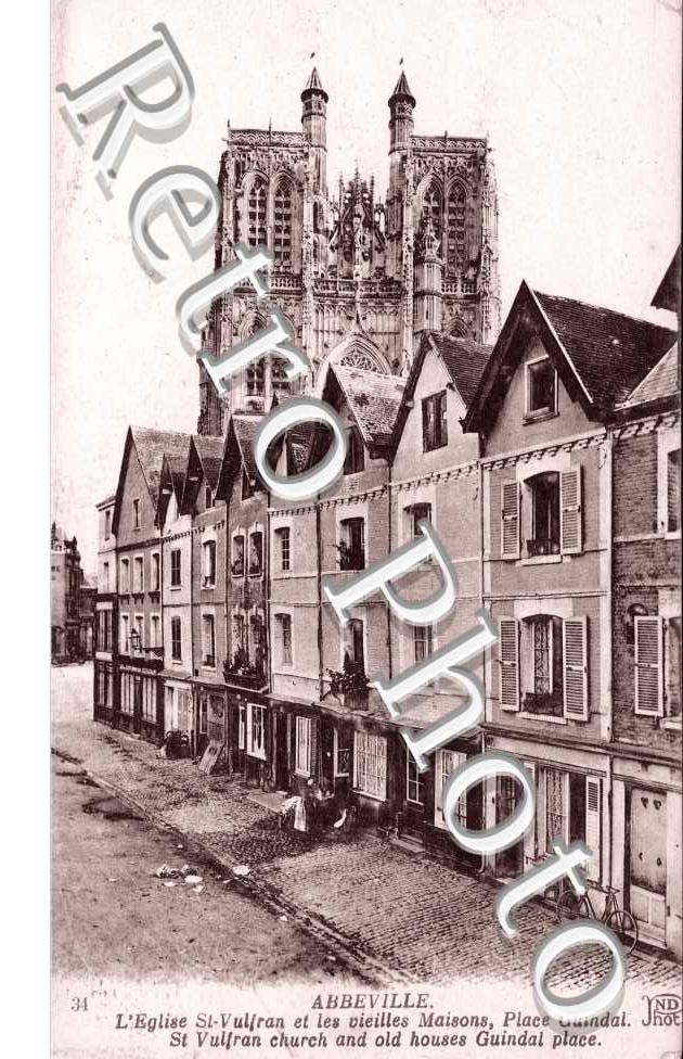 L'Eglise Saint Vulfran, Place Guindal