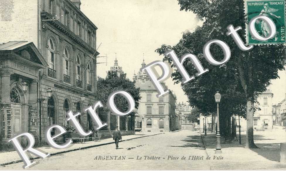 le Theatre, Place de l'Hotel de Ville