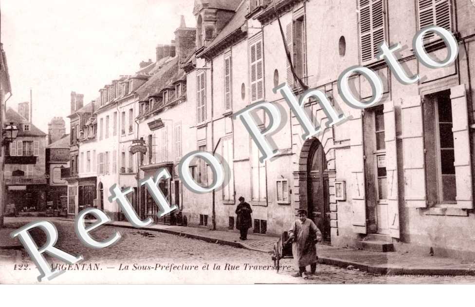 La Sous Prefecture et la Rue Traversiere