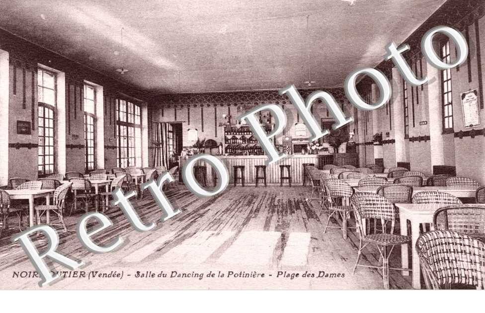 Salle du Dancing de la Potiniere Plage des Dames