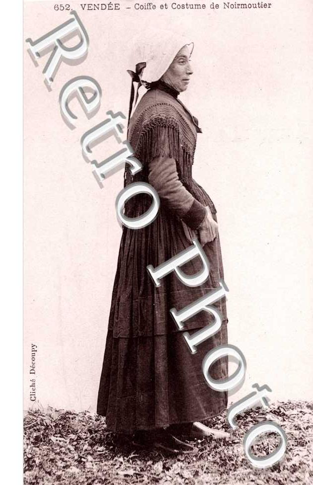 Coiffe et costume de Noirmoutier