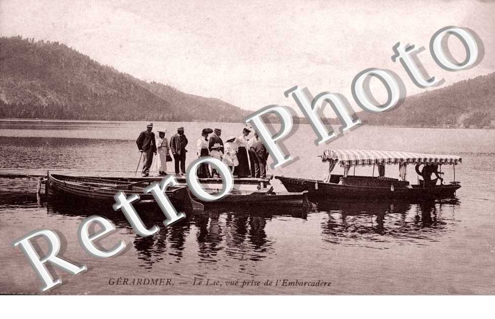 Le Lac - Vue prise de l'embarcadere