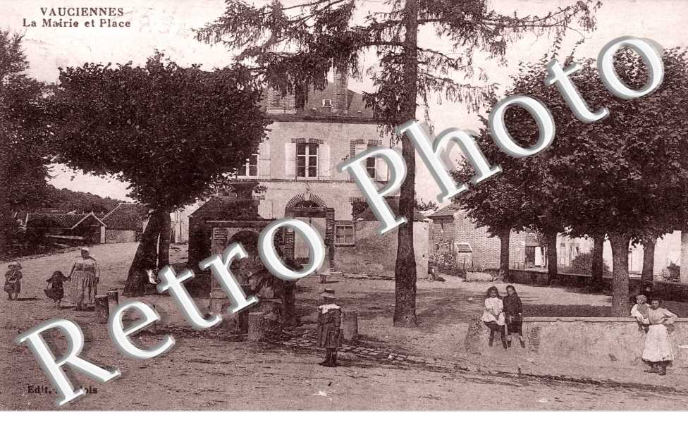 La Mairie et Place