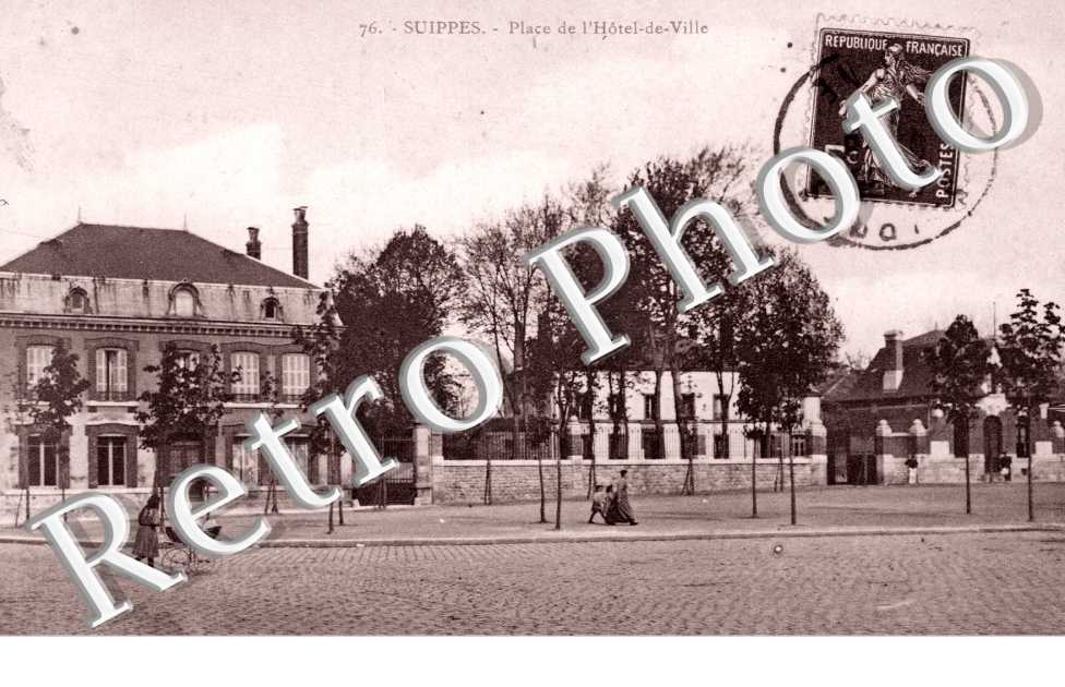 place de l&#039;hotel de Ville
