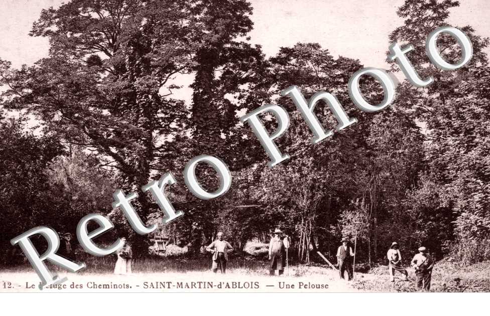 Le Refuge des Cheminots - Une Pelouse