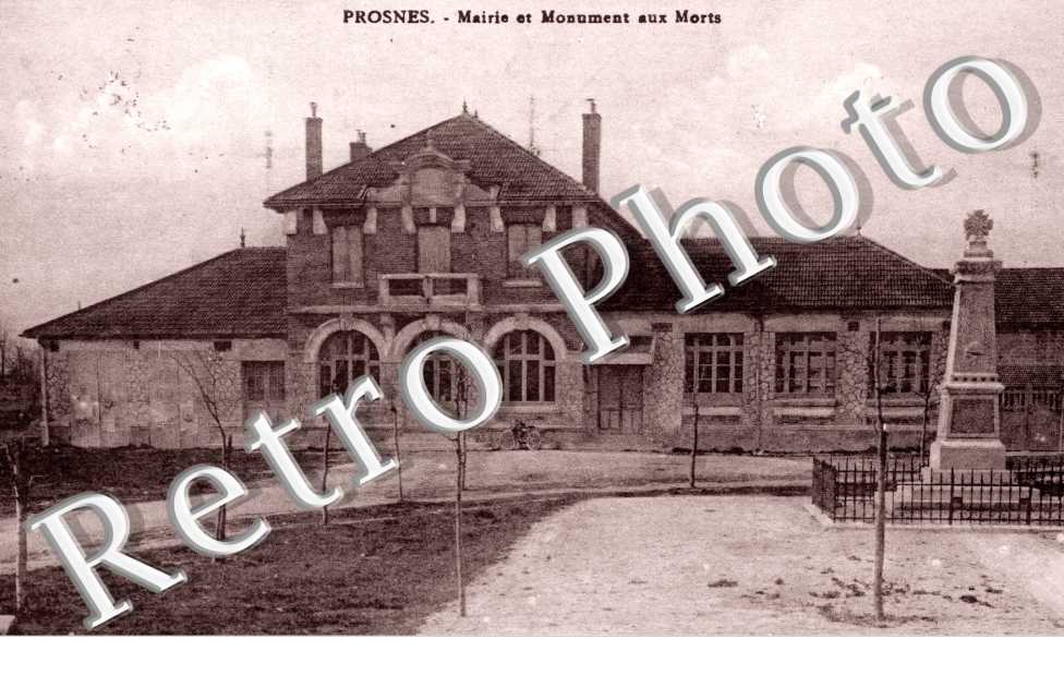 Mairie et monument aux morts