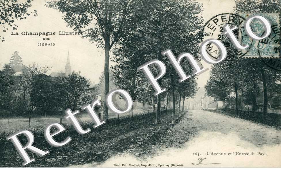 Avenue et Entree du Pays