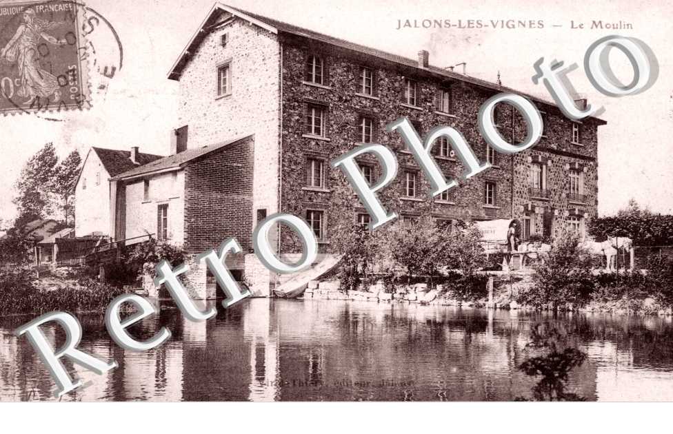 Le Moulin