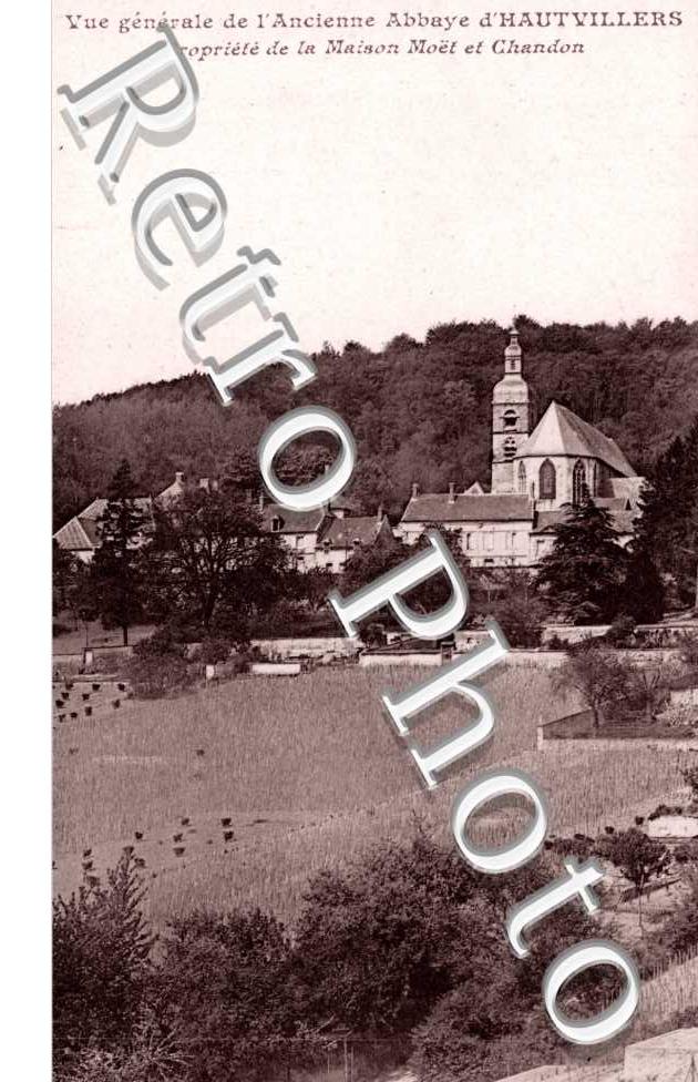 Vue generale et ancienne Abbaye