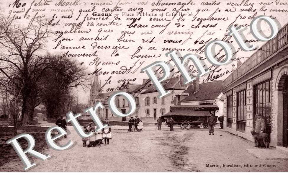 Place publique et cafe Herbe