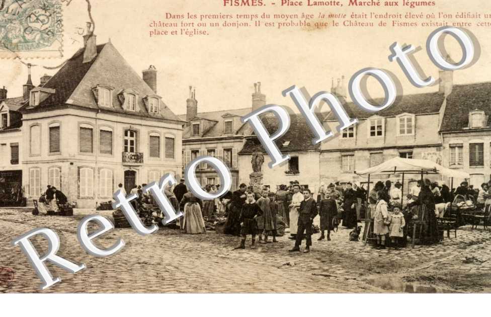Place Lamotte, marche aux legumes