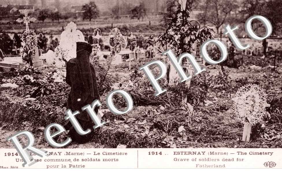 le Cimetiere militaire - une fosse commune