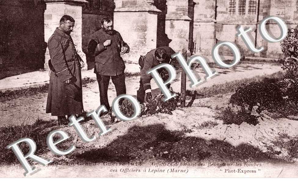 Sur les Tombes des Officiers