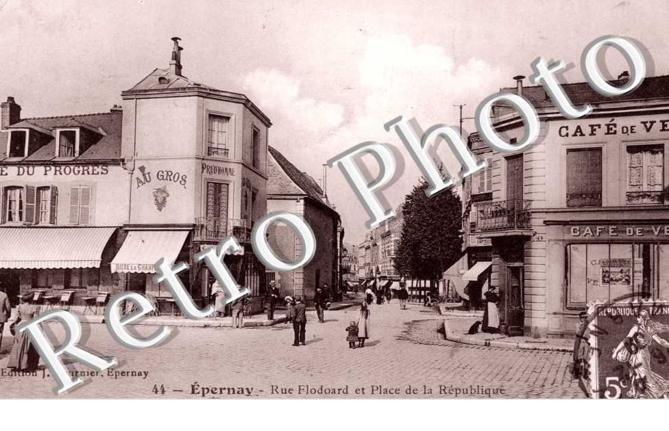 Rue Flodard et Place de la Republique