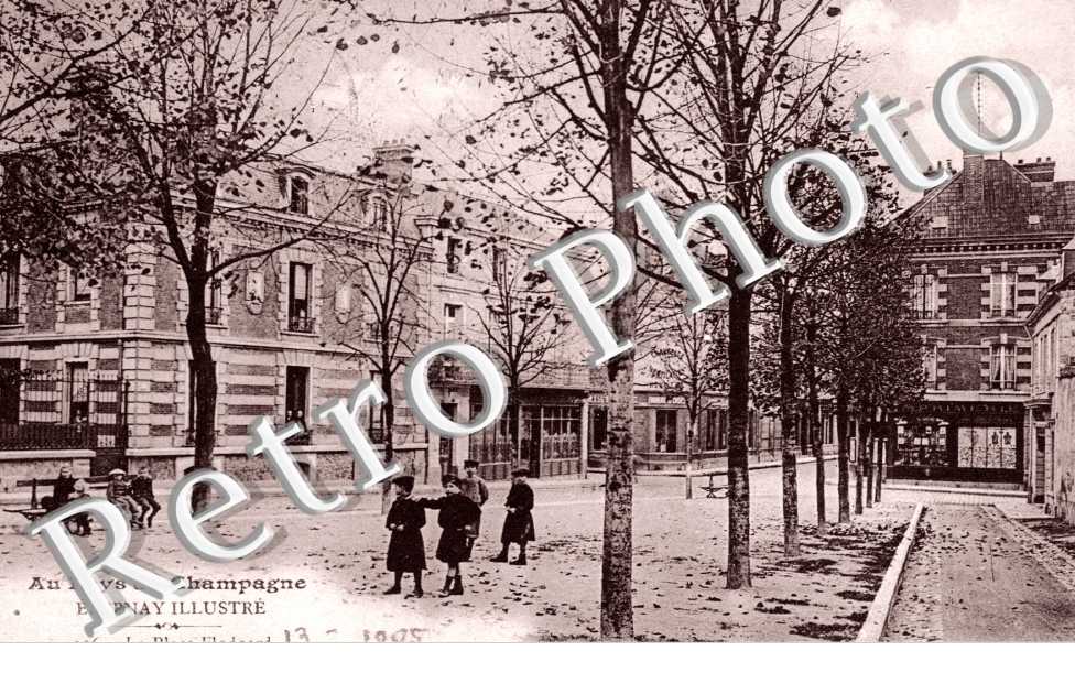 Rue animee par les enfants