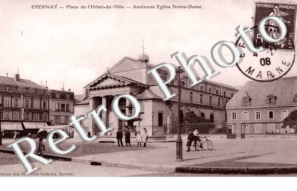 place de l&#039;hotel de Ville