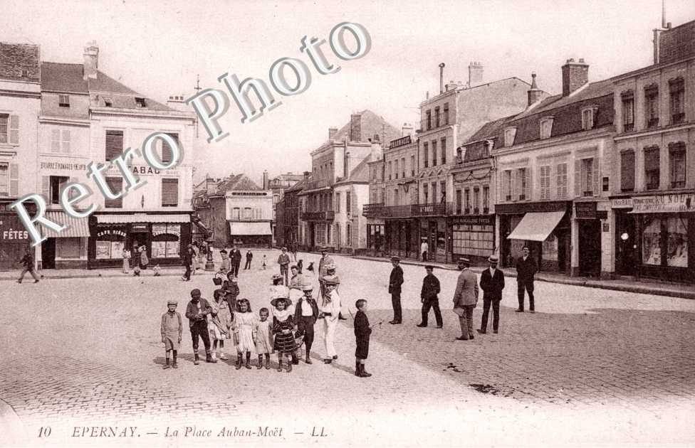 la Place Auban-Moët