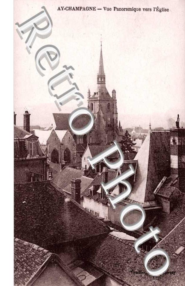 vue panoramique vers l'Eglise