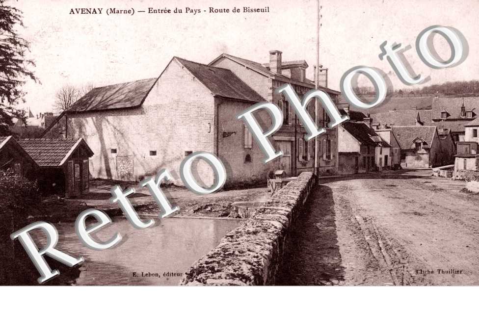 entree du pays, route de Bisseuil