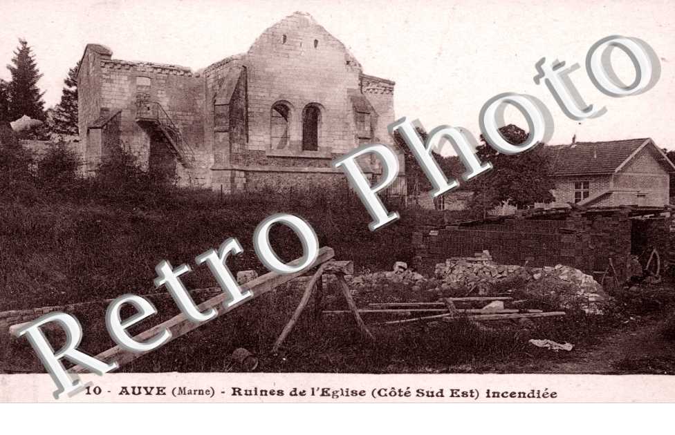 Ruines de l'Eglise, incendiee par les allemands le 6 septembre 1914