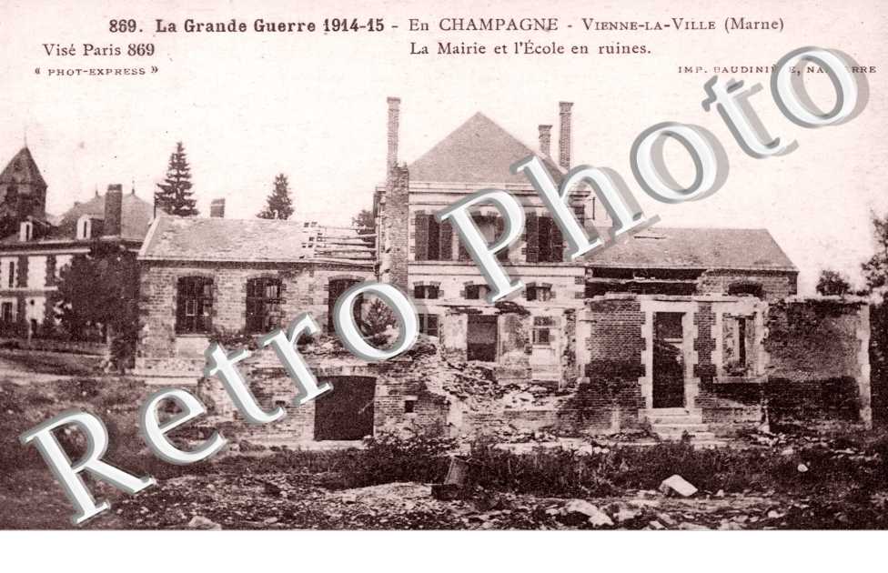 La Mairie et l&#039;Ecole en Ruines