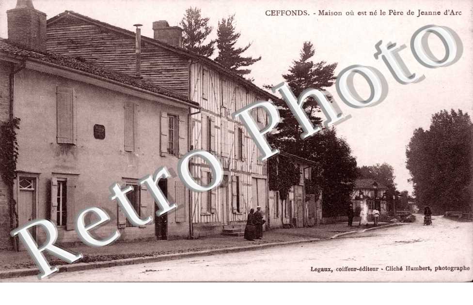 maison ou est ne le pere de Jeanne d&#039; Arc