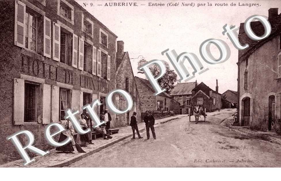 Entree par la route de Langres