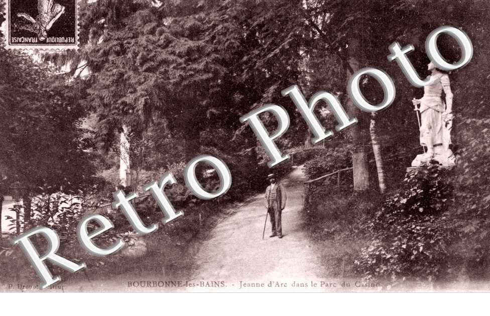 Jeanne d'Arc dans le parc du Casino