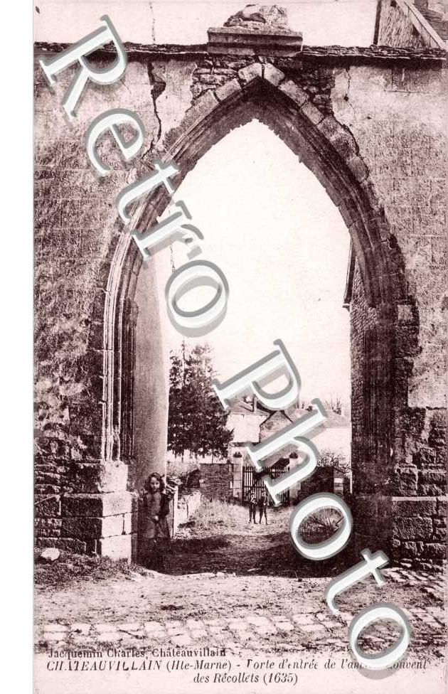Porte d'entree de l'Ancien Couvent