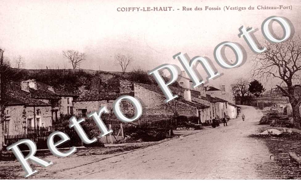 rue des Fosses, vestiges du chateau fort