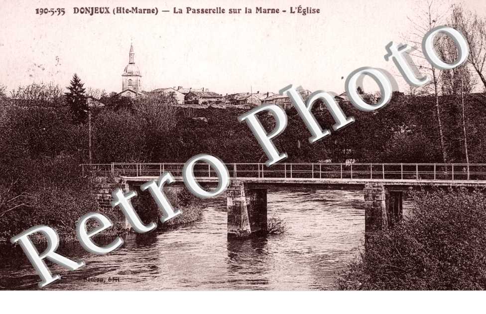 Passerelle sur la marne - eglise