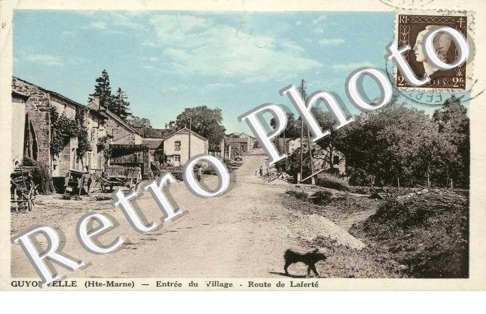 Entrée du village - route de Laferté