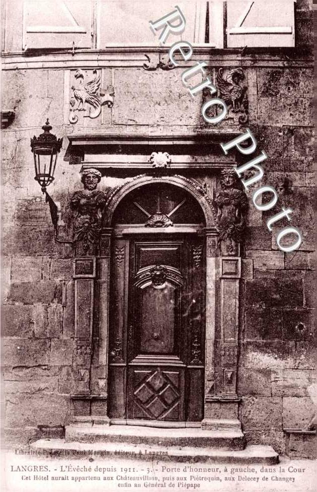 Eveche actuel - Porte d&#039;honneur