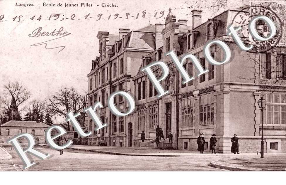 Ecole de Jeunes Filles, Creche