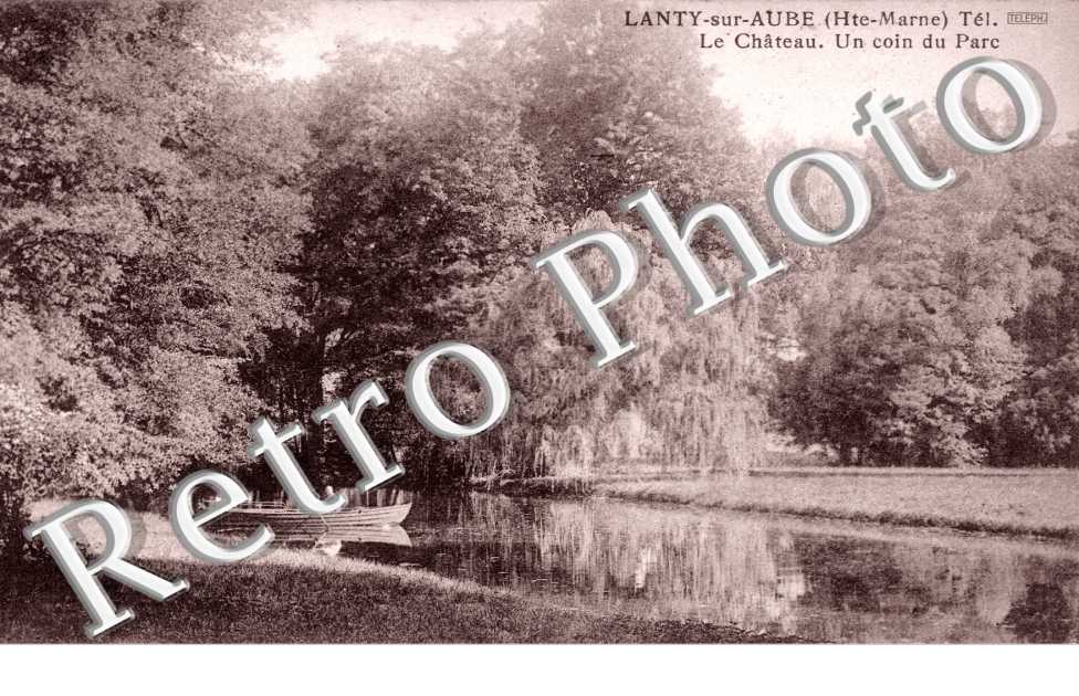 Le chateau - un coin du parc