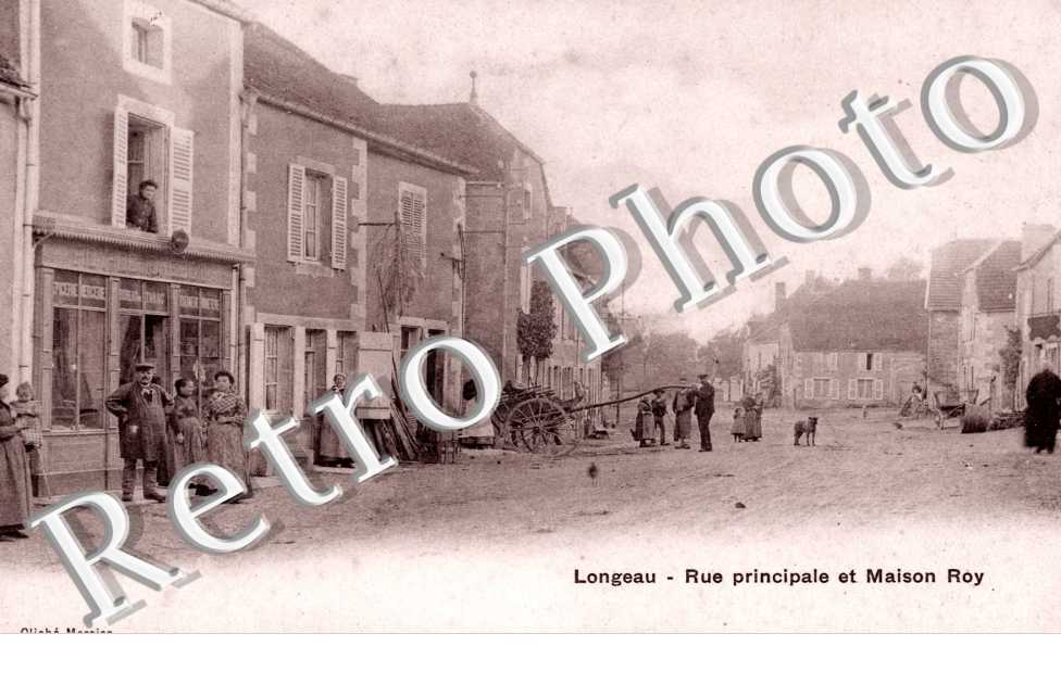 rue principale et maison Roy