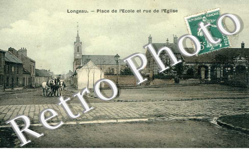 place de l&#039;ecole et rue de l&#039;eglise