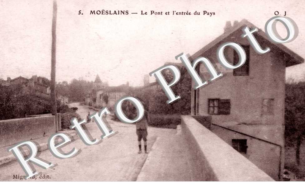 le pont et l&#039; entree du pays