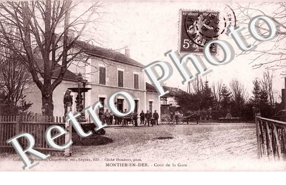 cour de la gare