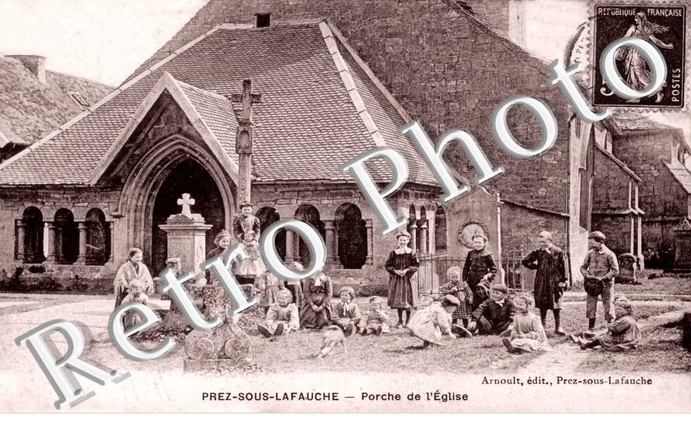 porche de l&#039; eglise