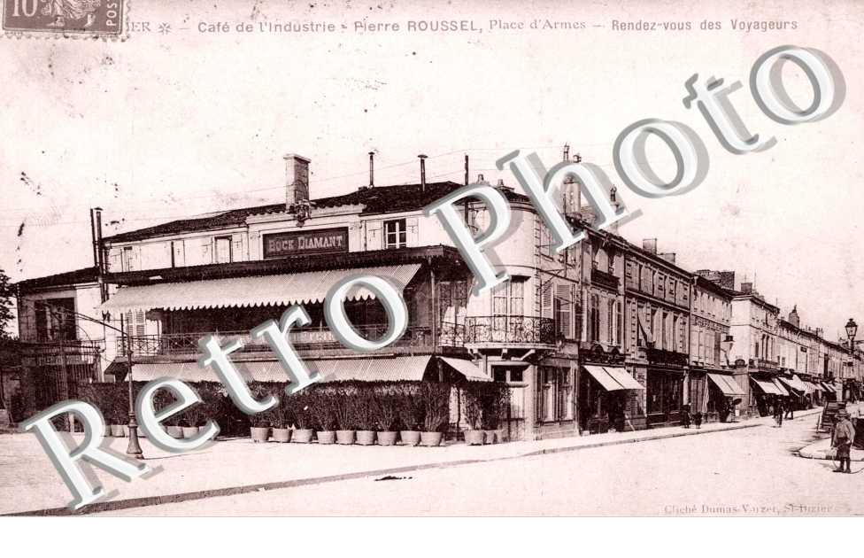 Cafe de l'industrie - Pierre Roussel - place d'armes