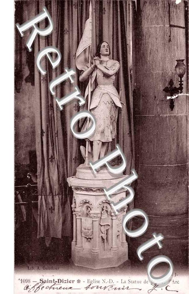 l'eglise Notre Dame - la Statue de Jeanne d'Arc