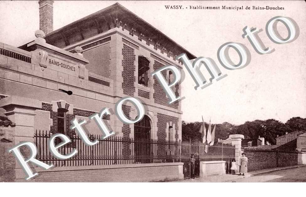 Etablissement municipal de bains douches