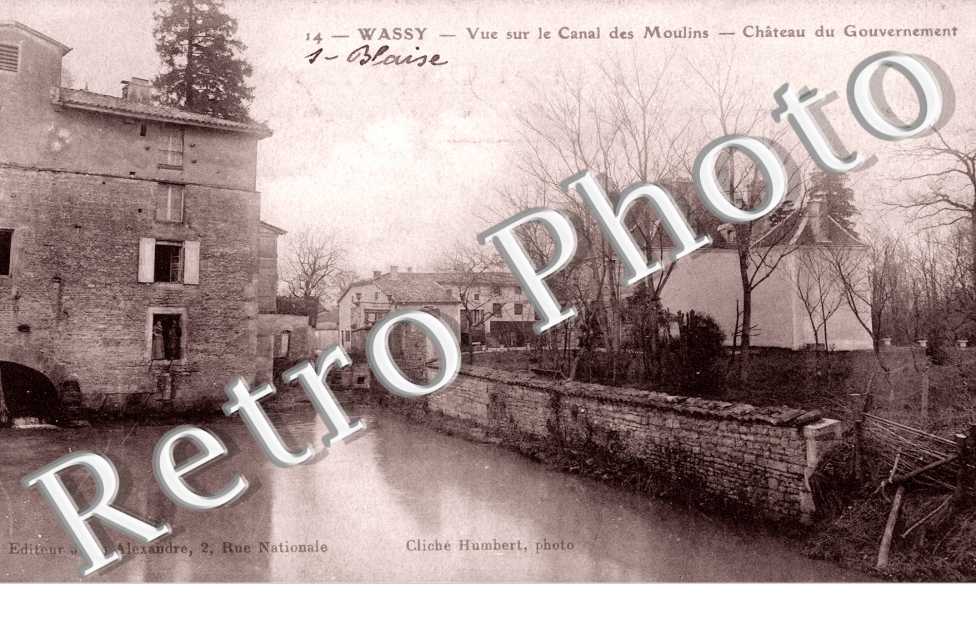 Vue sur le Canal des Moulins, Chateau du Gouvernement