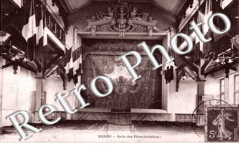 Salle des fetes - Interieur