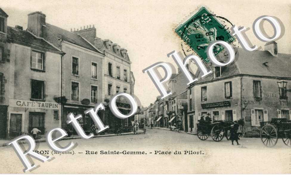 Rue Sainte Gemme, Place du Pilori